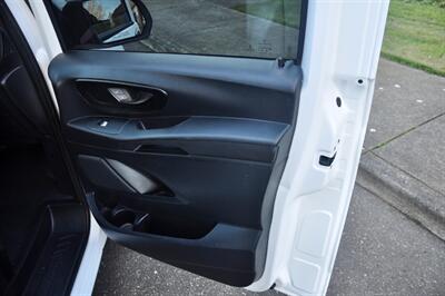 2017 Mercedes-Benz Metris Cargo - Photo 18 - Hillsboro, OR 97124