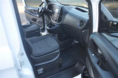 2017 Mercedes-Benz Metris Cargo - Photo 17 - Hillsboro, OR 97124