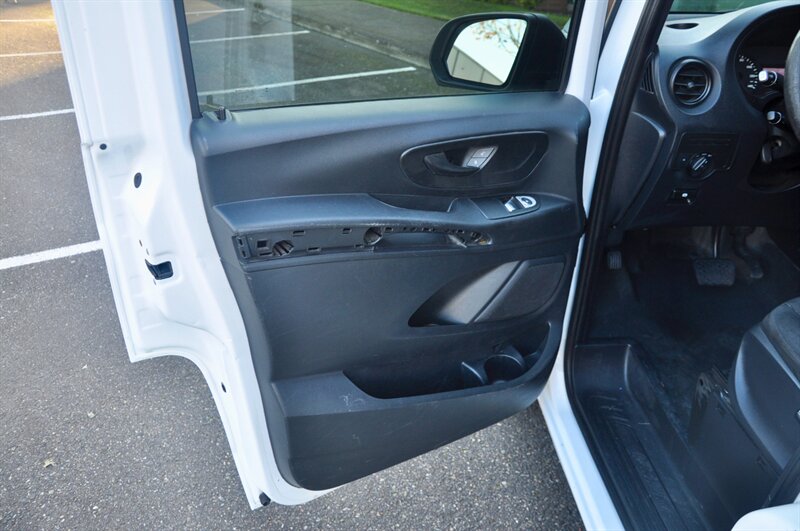 2017 Mercedes-Benz Metris Cargo - Photo 13 - Hillsboro, OR 97124