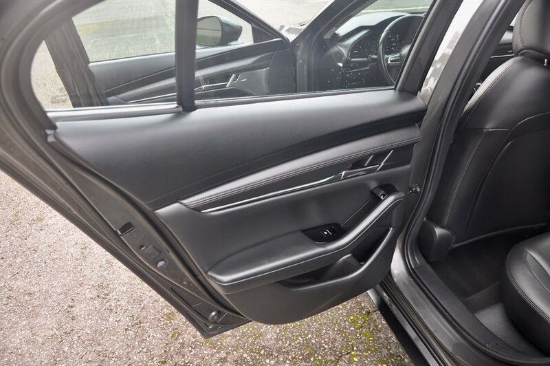 2019 Mazda MAZDA3 Preferred - Photo 16 - Hillsboro, OR 97124