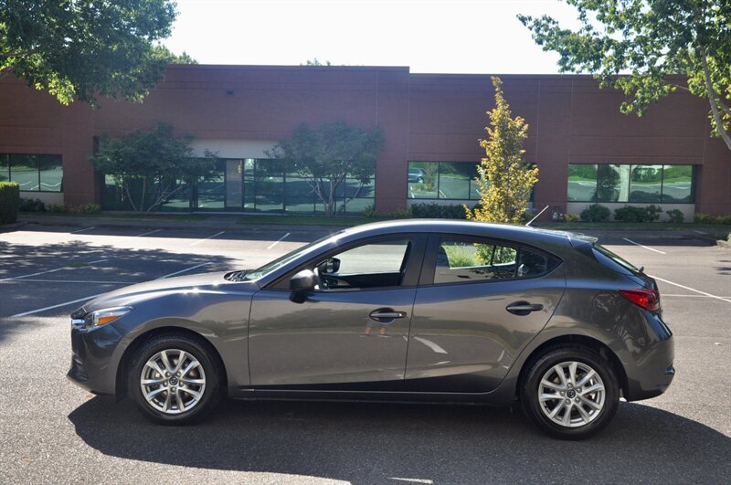 2018 Mazda MAZDA3 Sport - Photo 5 - Hillsboro, OR 97124