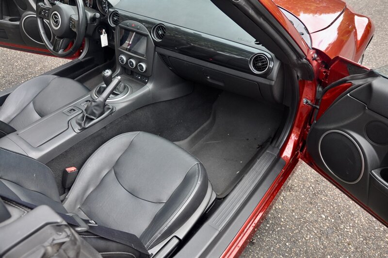 2013 Mazda MX-5 Miata Grand Touring PRHT - Photo 18 - Hillsboro, OR 97124