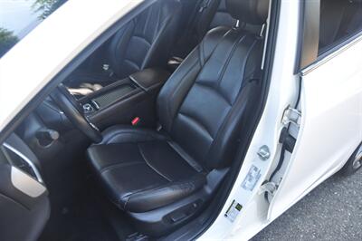 2018 Mazda MAZDA3 Touring   - Photo 14 - Hillsboro, OR 97124