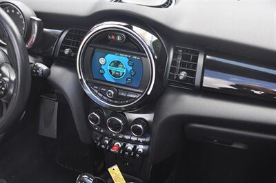 2020 MINI Cooper S Signature   - Photo 24 - Hillsboro, OR 97124