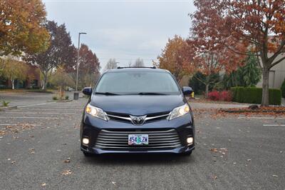 2018 Toyota Sienna XLE Premium 8-Passenger   - Photo 3 - Hillsboro, OR 97124