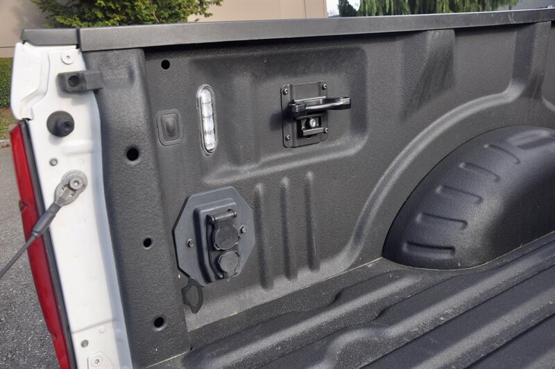 2022 Ford F-350 Super Duty Lariat Ultimate FX4 8' Bed - Photo 21 - Hillsboro, OR 97124