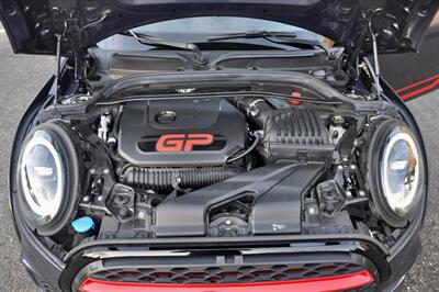 2021 MINI Cooper S John Cooper Works GP   - Photo 27 - Hillsboro, OR 97124