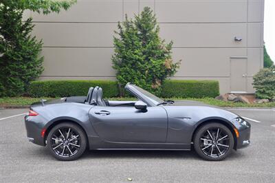 2024 Mazda MX-5 Miata Grand Touring   - Photo 10 - Hillsboro, OR 97124