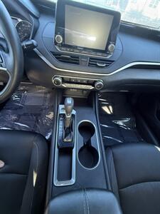 2022 Nissan Altima 2.5 SV   - Photo 5 - Lynwood, CA 90262