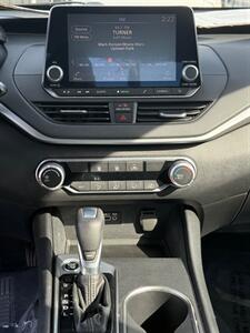 2022 Nissan Altima 2.5 SV   - Photo 7 - Lynwood, CA 90262