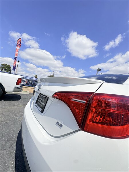 2017 Toyota Corolla SE - Photo 17 - Lynwood, CA 90262