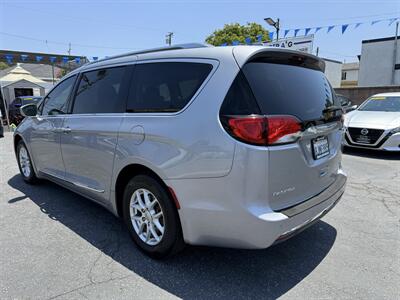 2018 Chrysler Pacifica Limited - Photo 6 - Lynwood, CA 90262
