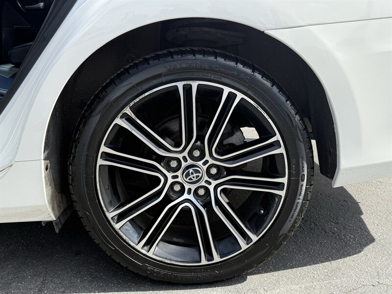 2016 Toyota Camry Special Edition - Photo 9 - Lynwood, CA 90262