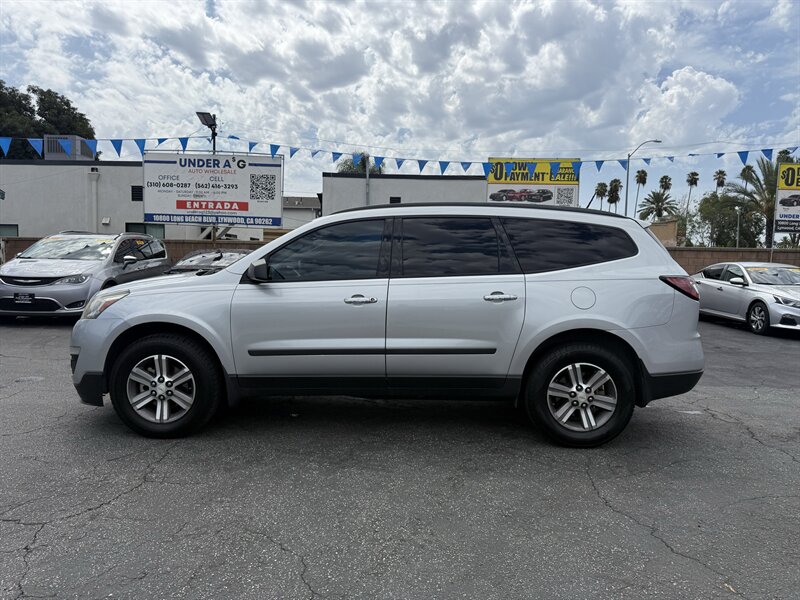2017 Chevrolet Traverse LS   - Photo 1 - Lynwood, CA 90262