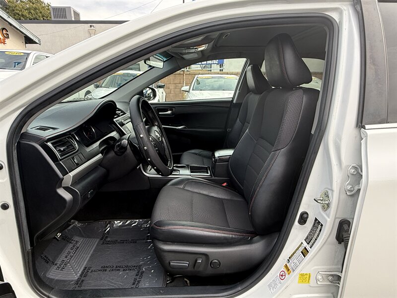 2017 Toyota Camry SE - Photo 5 - Lynwood, CA 90262