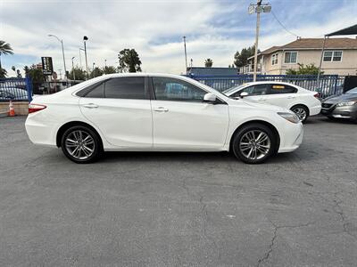 2017 Toyota Camry SE - Photo 3 - Lynwood, CA 90262