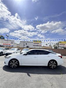 2020 Nissan Altima 2.5 SR Sedan