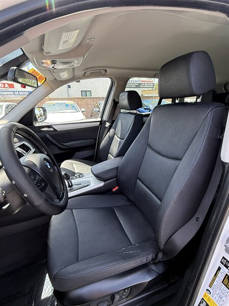 2011 BMW X3 xDrive28i - Photo 5 - Lynwood, CA 90262