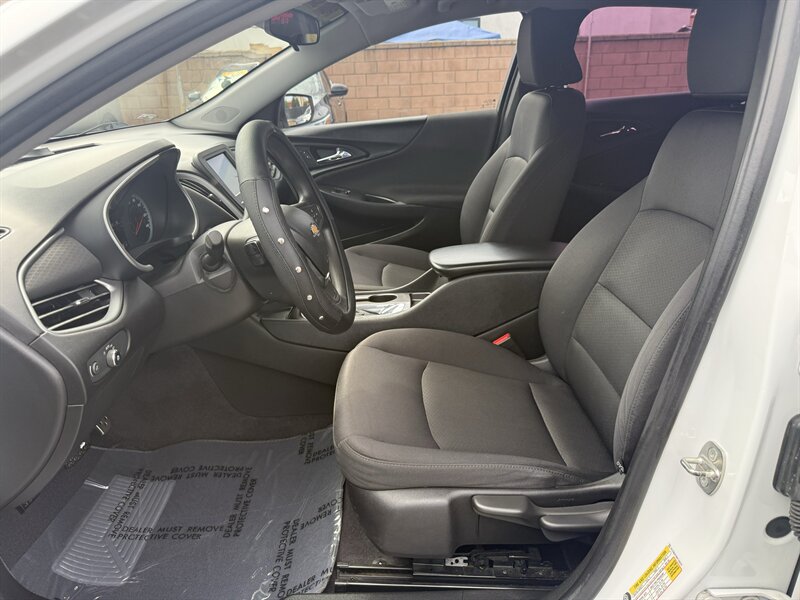 2017 Chevrolet Malibu LS - Photo 10 - Lynwood, CA 90262