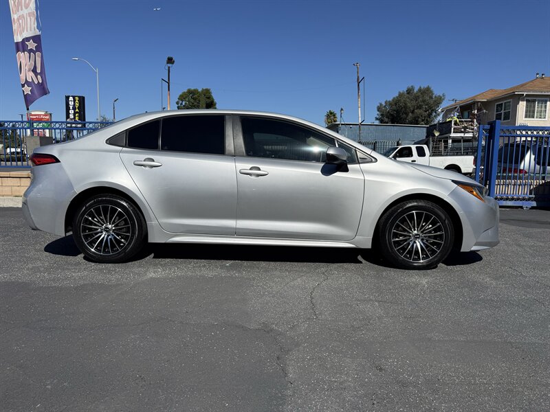 2020 Toyota Corolla LE - Photo 4 - Lynwood, CA 90262