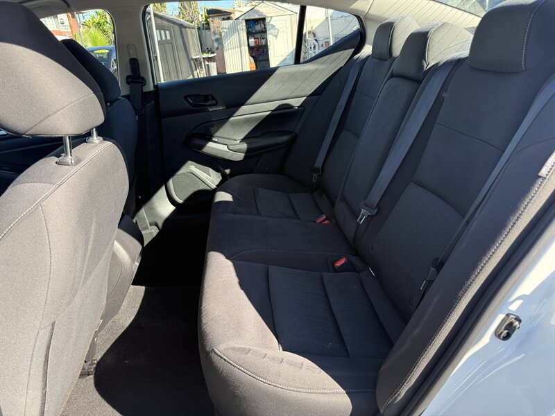 2023 Nissan Altima 2.5 SV - Photo 6 - Lynwood, CA 90262
