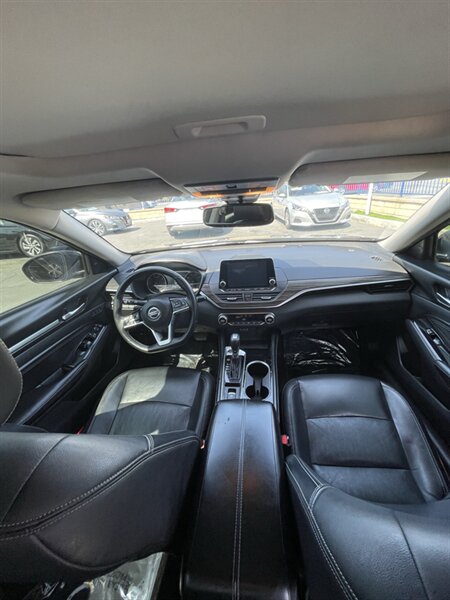 2021 Nissan Altima Platinum - Photo 10