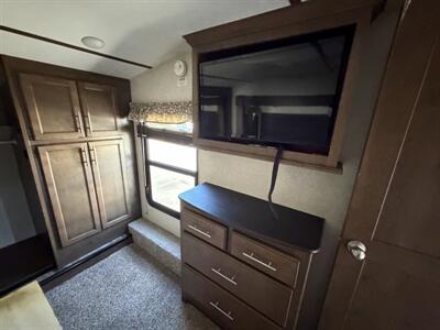 2018 Keystone Cougar 366RDS - Photo 15 - Oregon City, OR 97045