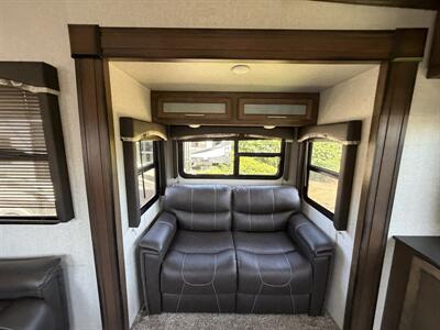 2018 Keystone Cougar 366RDS - Photo 8 - Oregon City, OR 97045