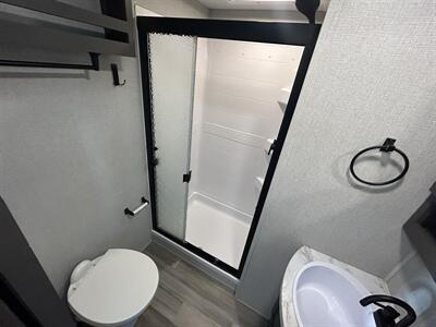 2024 Grand Design Reflection 28RL   - Photo 17 - Oregon City, OR 97045