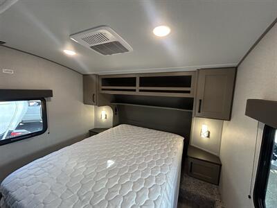 2024 Grand Design Reflection 28RL   - Photo 14 - Oregon City, OR 97045