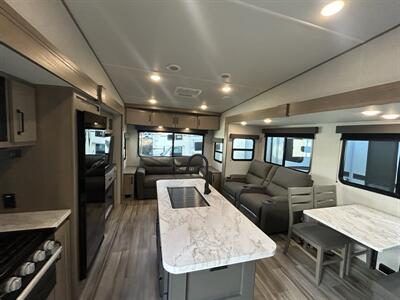 2024 Grand Design Reflection 28RL   - Photo 5 - Oregon City, OR 97045