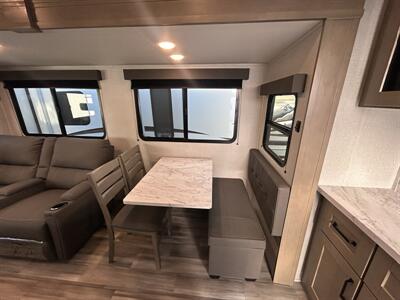 2024 Grand Design Reflection 28RL   - Photo 10 - Oregon City, OR 97045