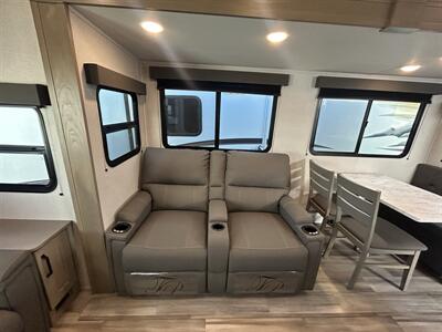 2024 Grand Design Reflection 28RL   - Photo 8 - Oregon City, OR 97045