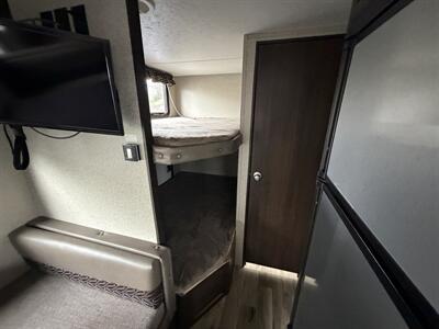2019 Keystone Springdale 260 - Photo 13 - Oregon City, OR 97045
