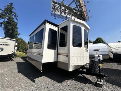 2017 Cedar Creek Cottage 40CCK   - Photo 2 - Oregon City, OR 97045