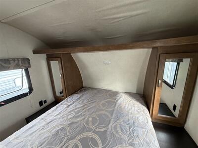 2017 Forest River Wildwood 263BHXL   - Photo 18 - Oregon City, OR 97045