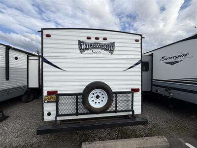 2017 Forest River Wildwood 263BHXL   - Photo 4 - Oregon City, OR 97045