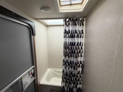 2017 Forest River Wildwood 263BHXL   - Photo 20 - Oregon City, OR 97045