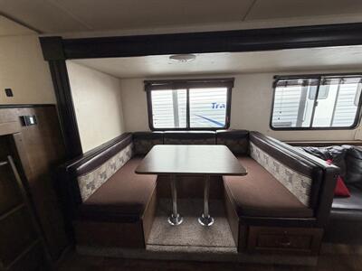 2017 Forest River Wildwood 263BHXL   - Photo 10 - Oregon City, OR 97045