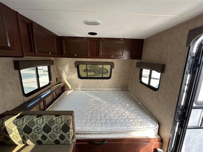 2015 Coachmen Clipper 17BH   - Photo 9 - Oregon City, OR 97045
