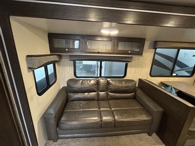 2019 Heartland Shadow Cruiser 260RBS - Photo 5 - Oregon City, OR 97045