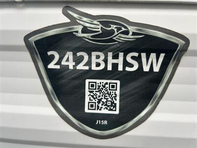 2018 Jayco Jay Flight 242BHSW   - Photo 3 - Oregon City, OR 97045