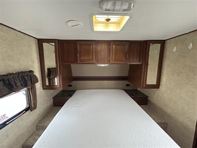 2014 Keystone Cougar 27RLSWE   - Photo 14 - Oregon City, OR 97045