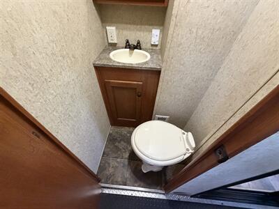 2012 Heartland Cyclone 3800 - Photo 13 - Oregon City, OR 97045