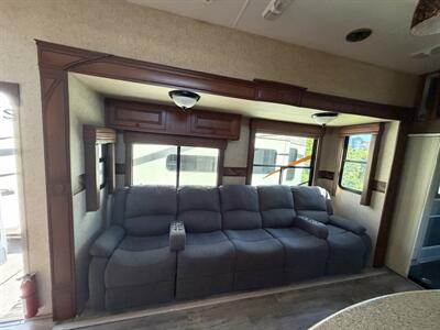 2012 Heartland Cyclone 3800 - Photo 9 - Oregon City, OR 97045