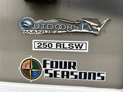 2011 Outdoors RV Wind River 250RLSW - Photo 3 - Oregon City, OR 97045