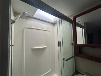 2011 Outdoors RV Wind River 250RLSW - Photo 10 - Oregon City, OR 97045