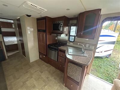 2011 Outdoors RV Wind River 250RLSW - Photo 8 - Oregon City, OR 97045