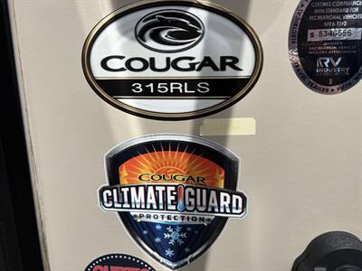 2019 Keystone Cougar 315RLS - Photo 4 - Oregon City, OR 97045