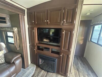 2016 Keystone Denali 289RK   - Photo 10 - Oregon City, OR 97045